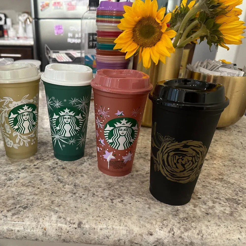 Starbucks - Holiday cups